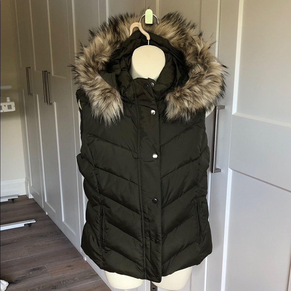 Like New GAP Dark Green Vest with Faux Fur Hood